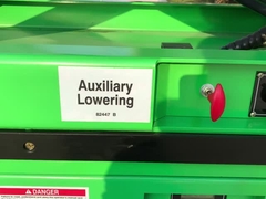 Auxiliary Lowering Emergency descent 